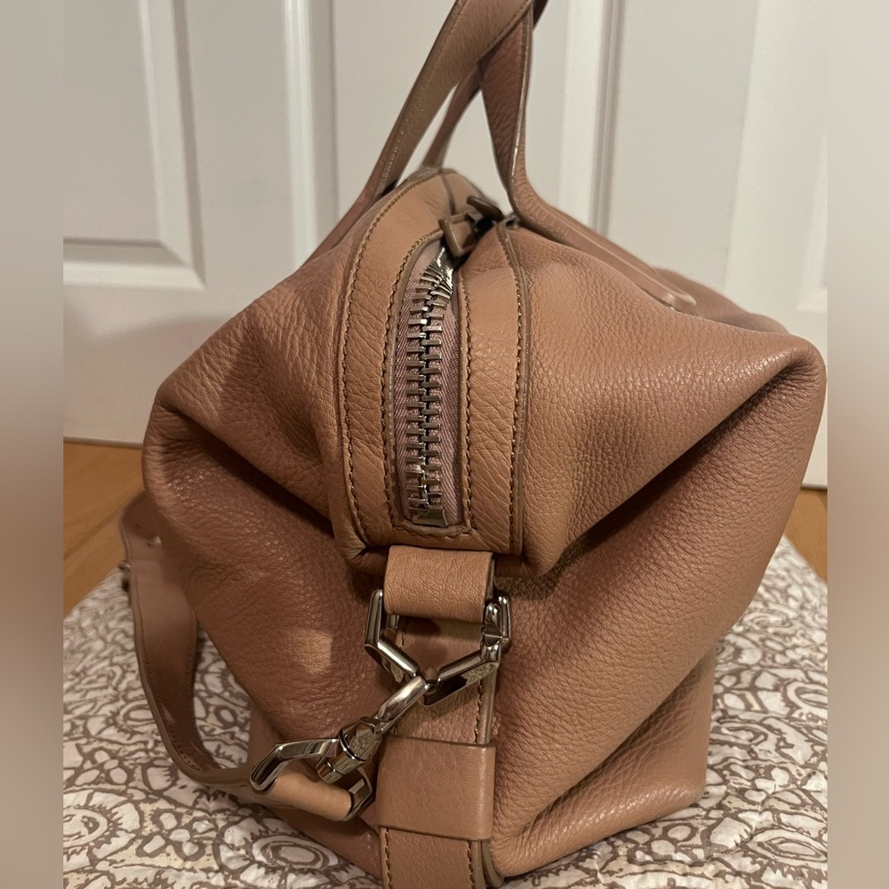 Givenchy Medium Size Antigone Leathertwo Way Bag.… - image 5